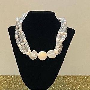 Avon Vintage White Chunky Beaded Necklace